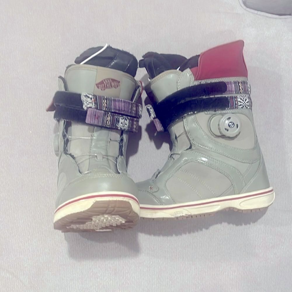 Vans snow boarder Kira boots